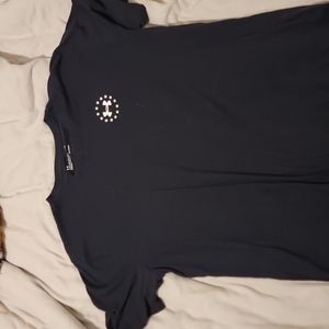 XL black under Armour shirt